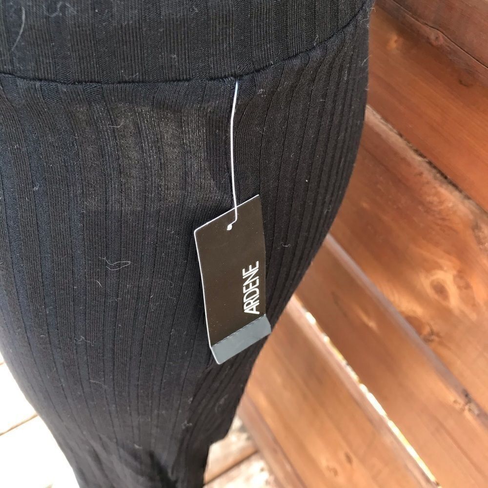 𝅺CAPRI palazzo pant new with tags! 💚 - Picture 2 of 4